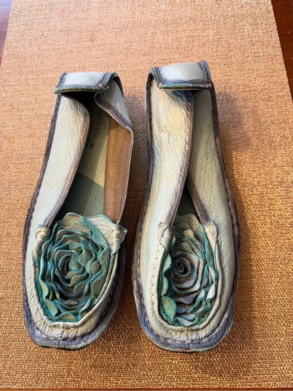L’Artiste leather flat slip on shoes‎ in blue